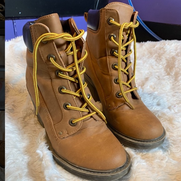 Heeled Hiking Boots - Picture 2 of 5